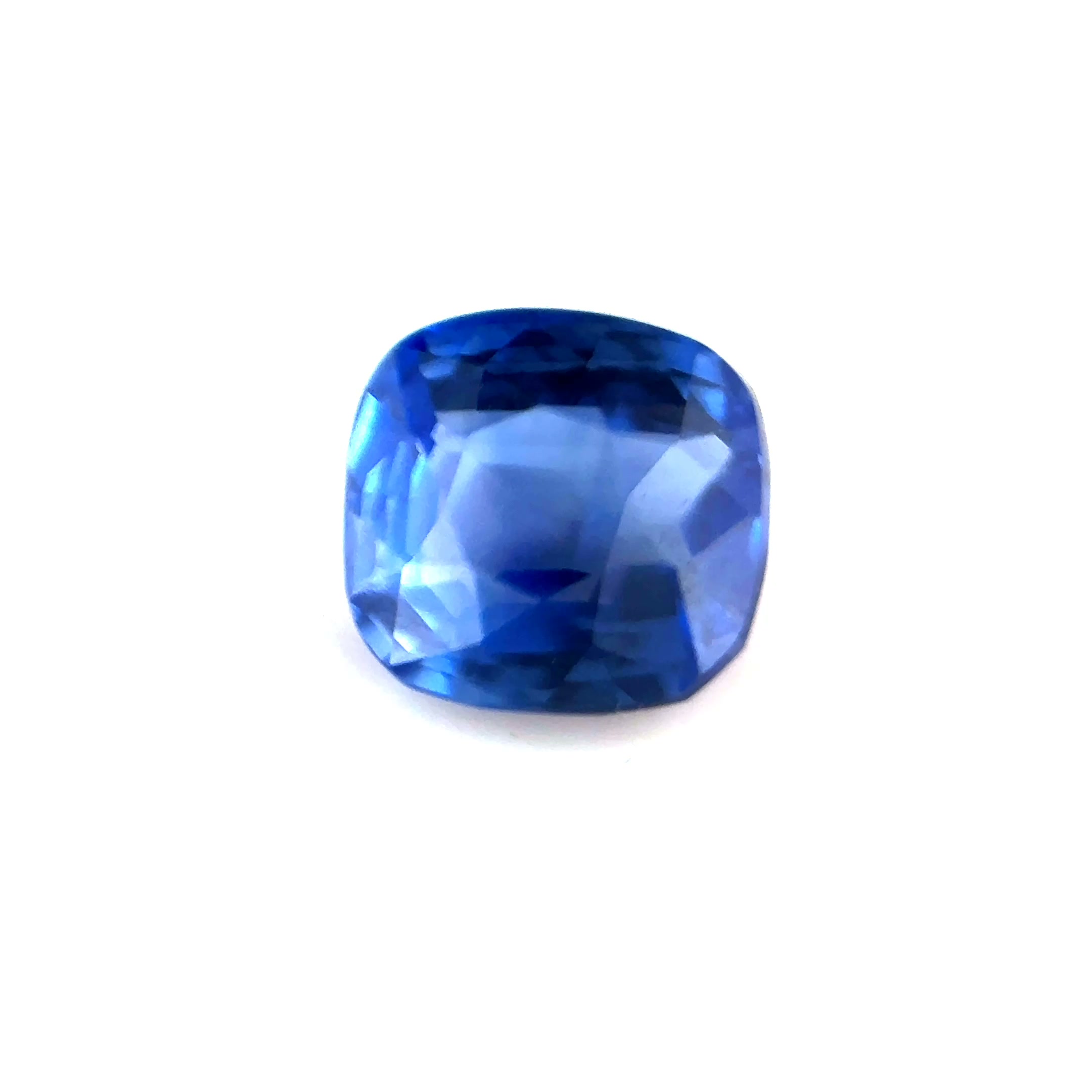 1.05ct Blue Sapphire Vs Cushion Shape (5.3x5.1x3.6 mm) UNHEATED gemstone from Ceylon