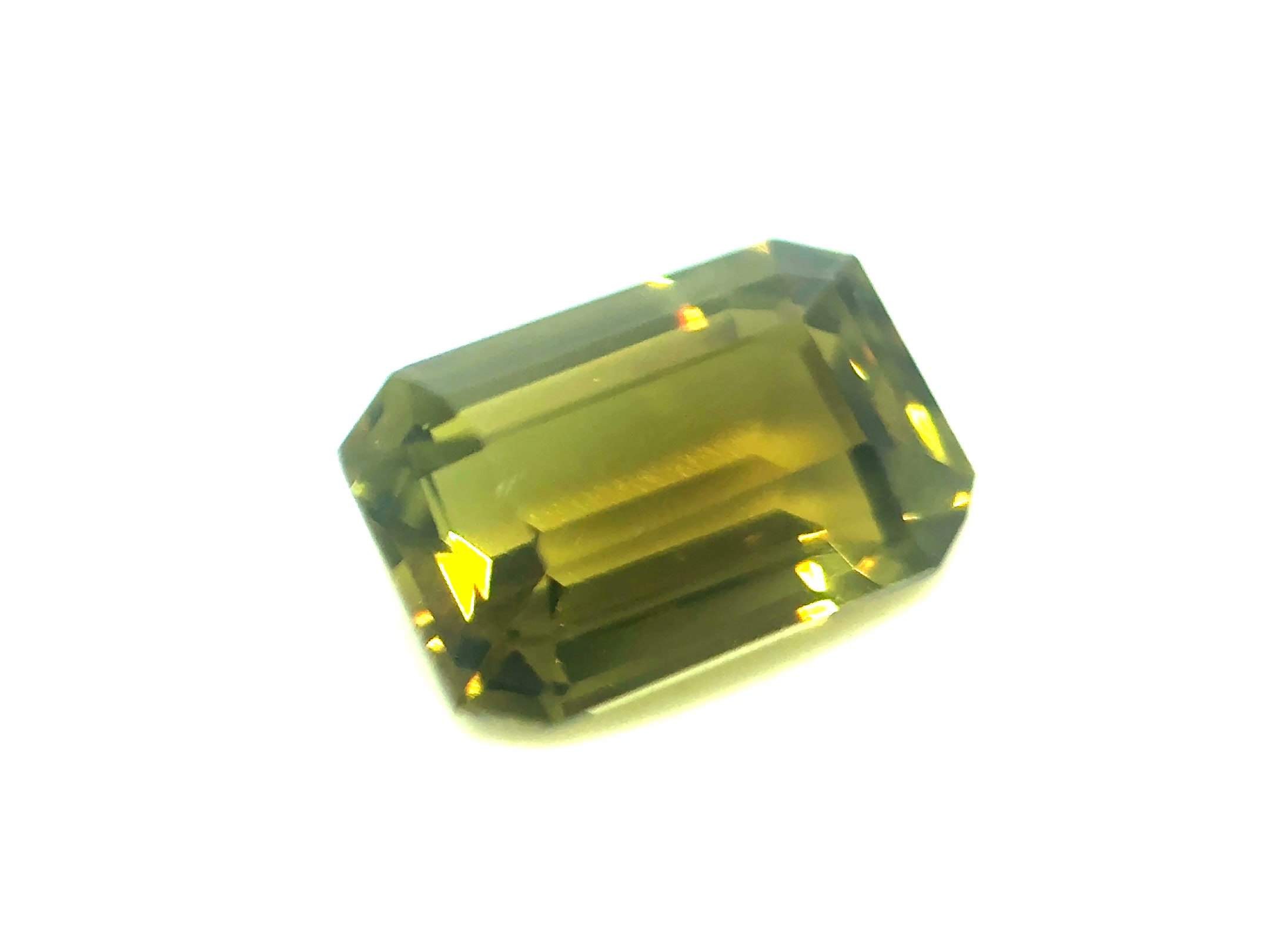 2.10ct Light green to Brownish Yellow Alexandrite Flawless (fl) Emerald Shape (8.76x5.83x3.93 mm) Unheated gemstone from Sri Lanka