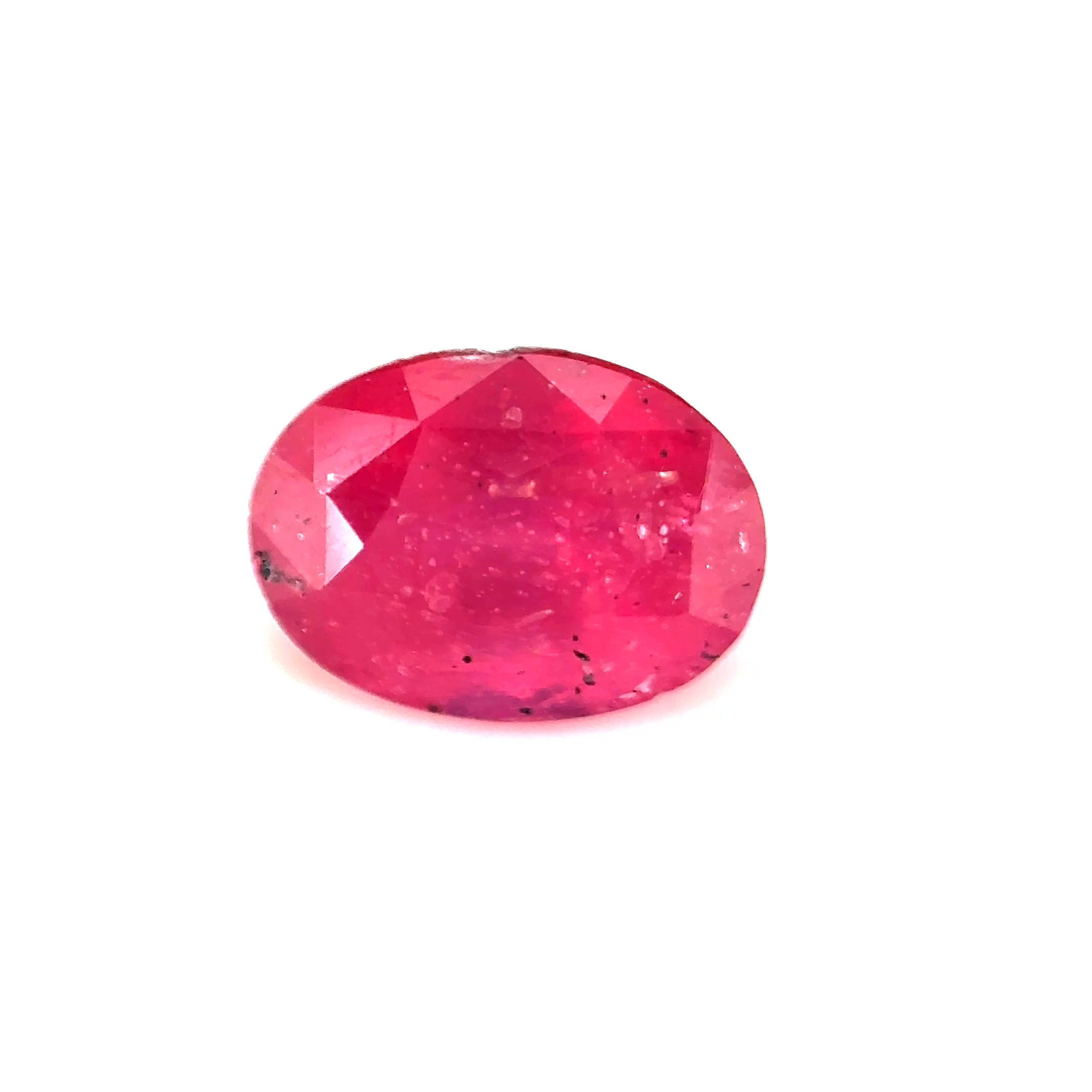 1.05ct Pinkish Red Ruby Vs Oval Shape (6.3x4.6x3.9 mm) UNHEATED gemstone from Ceylon