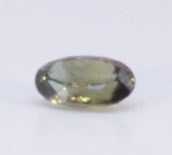 1.5ct Green Garnet Feather Oval Shape (8.9x5.3x3.5 mm) Unheated gemstone from Sri Lanka