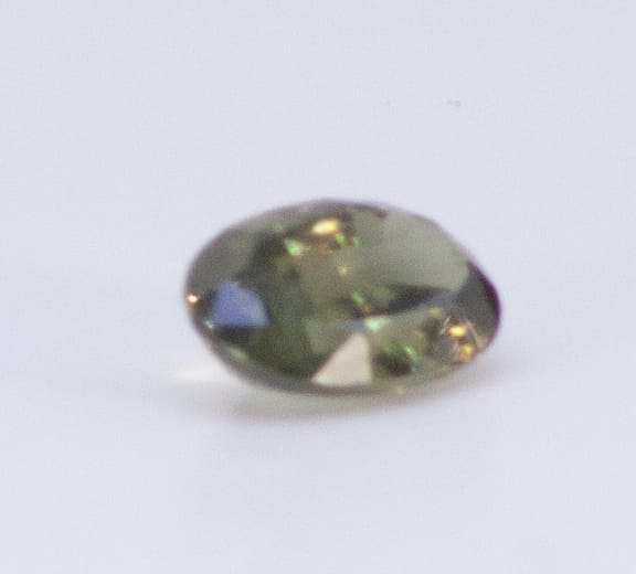 1.5ct Green Garnet Feather Oval Shape (8.9x5.3x3.5 mm) Unheated gemstone from Sri Lanka