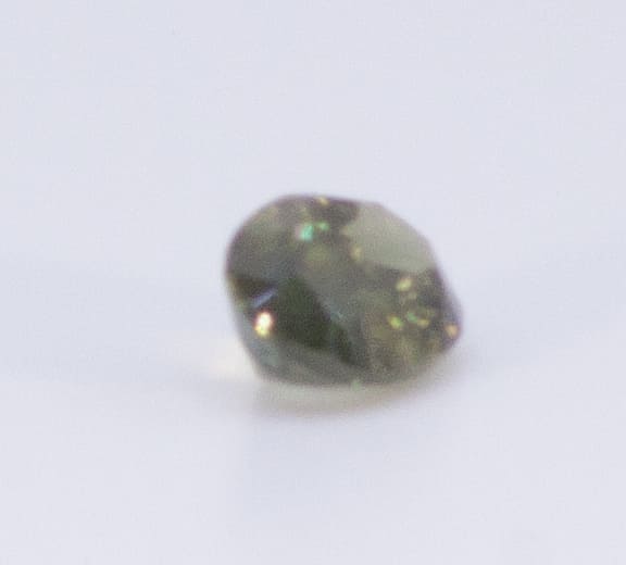 1.5ct Green Garnet Feather Oval Shape (8.9x5.3x3.5 mm) Unheated gemstone from Sri Lanka