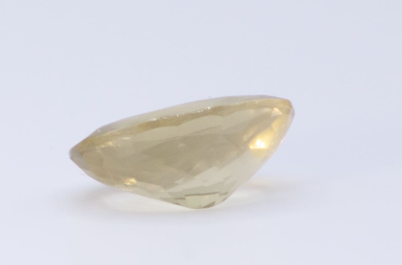 14ct Lemon Chiffon Quartz VVS Oval Shape (19.4x14.8x8.6 mm) Unheated gemstone from Sri Lanka