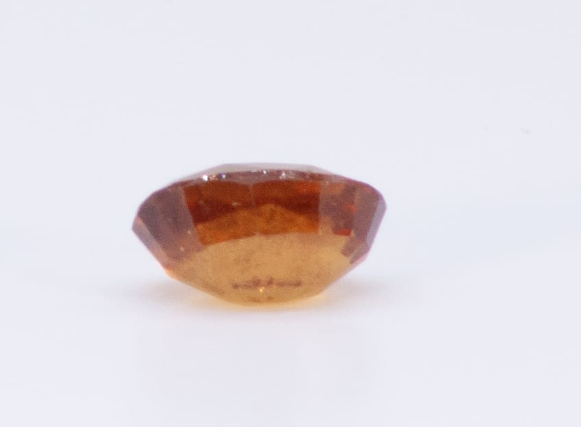 3ct Orange Citrine VVS Oval Shape (9.4x7.3x5 mm) Unheated gemstone from Sri Lanka