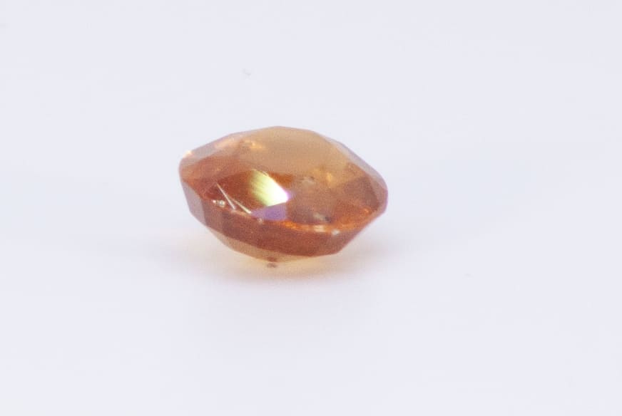 2ct Orange Citrine VVS Oval Shape (8.8x7.3x3.9 mm) Unheated gemstone from Sri Lanka