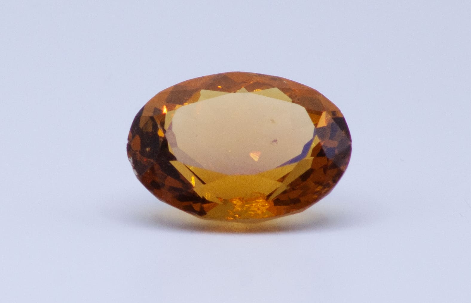 14ct Orange Garnet VVS Oval Shape (18.9x14.5x10.2 mm) Unheated gemstone from Sri Lanka