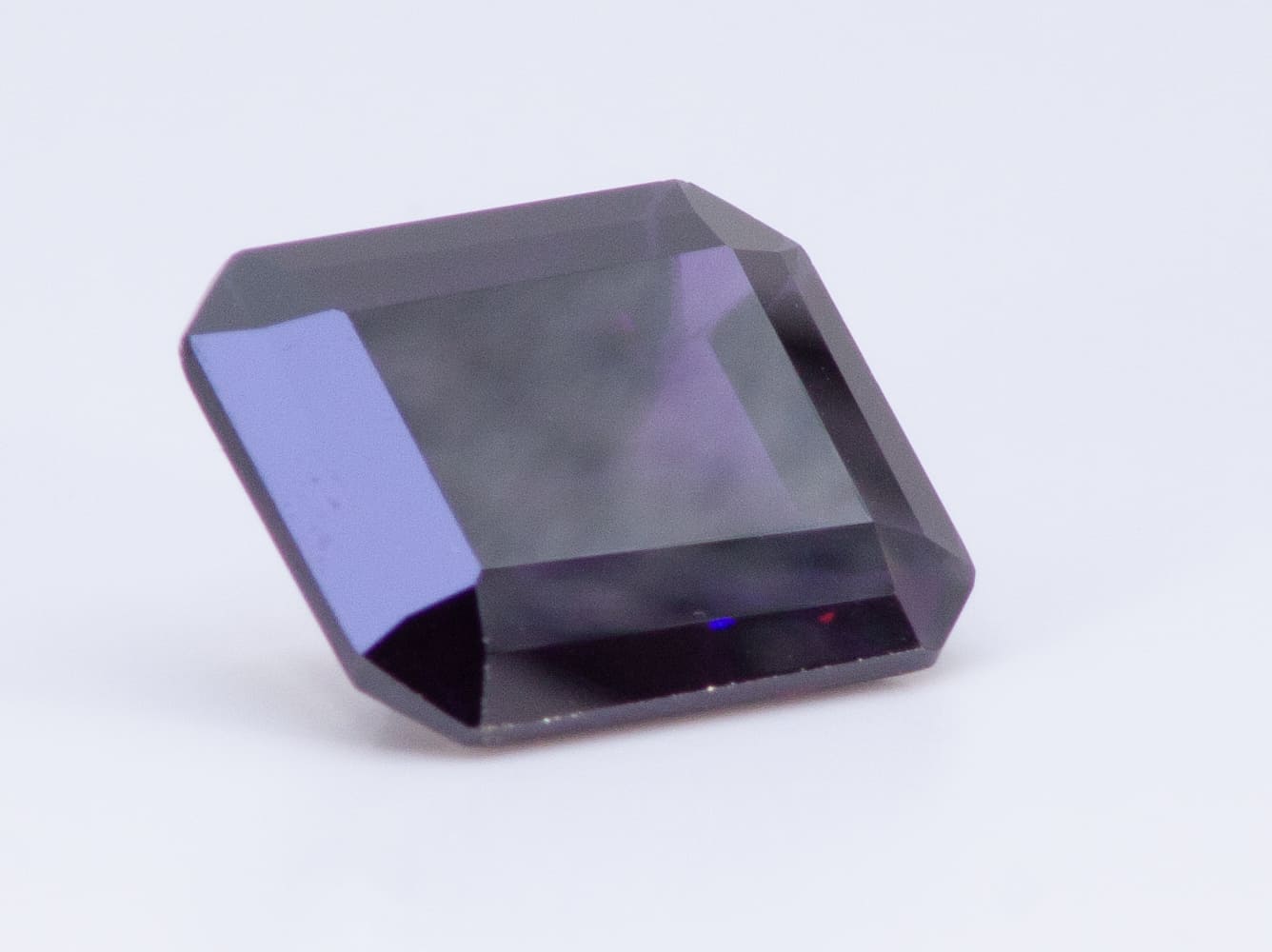 43ct Purple Garnet VVS Emerald Shape (20x15.9x8.7 mm) Unheated gemstone from Sri Lanka