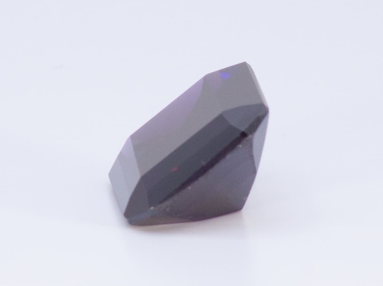 43ct Purple Garnet VVS Emerald Shape (20x15.9x8.7 mm) Unheated gemstone from Sri Lanka