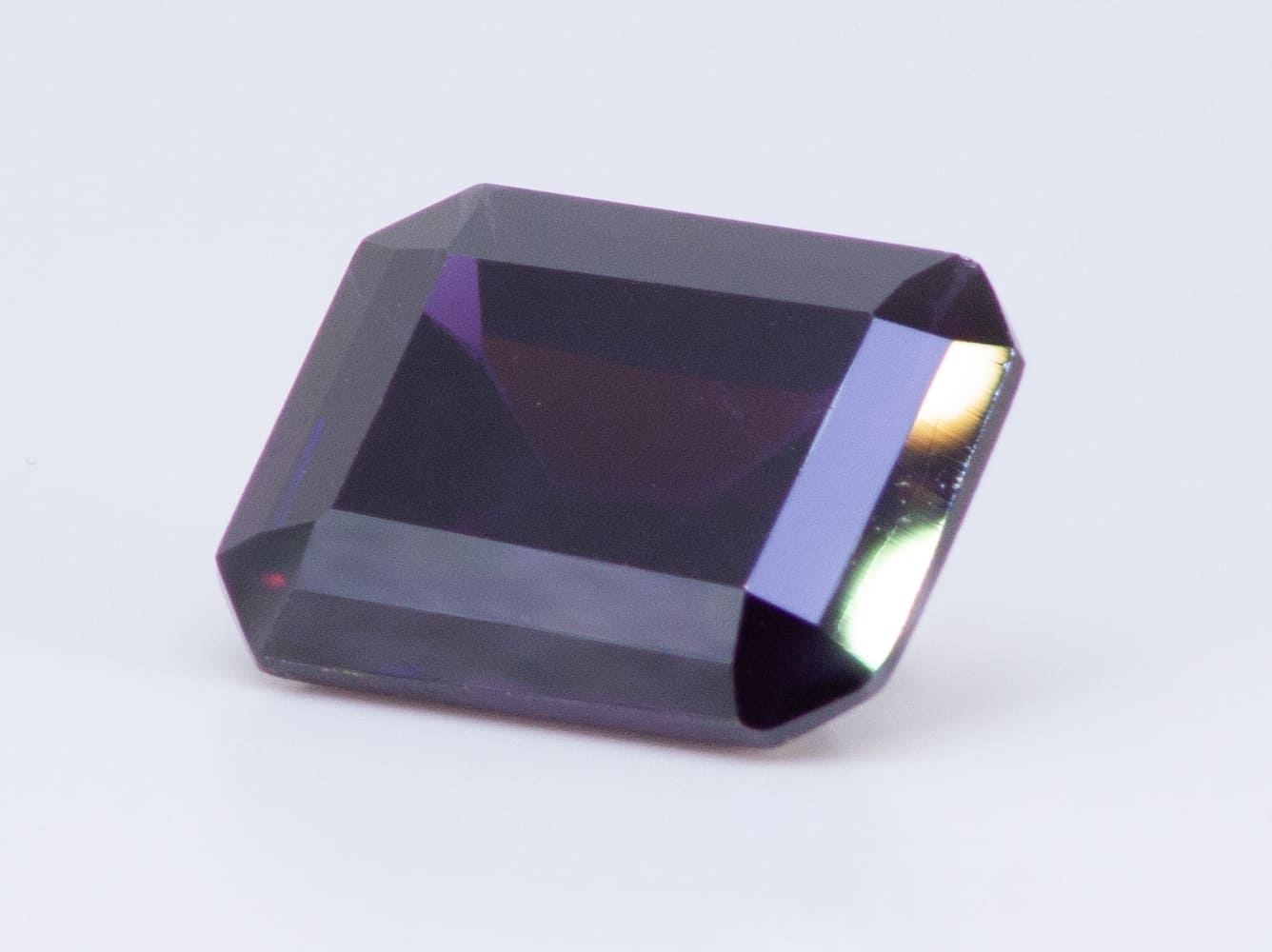 43ct Purple Garnet VVS Emerald Shape (20x15.9x8.7 mm) Unheated gemstone from Sri Lanka