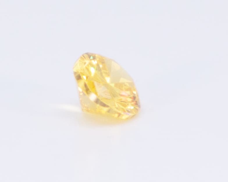 3ct Yellow Sinhalite VVS1 Oval Shape (8.9x6.8x4.2 mm) Unheated gemstone from Sri Lanka