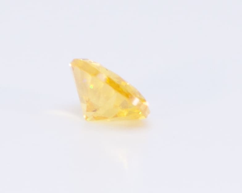 3ct Yellow Sinhalite VVS1 Oval Shape (8.9x6.8x4.2 mm) Unheated gemstone from Sri Lanka