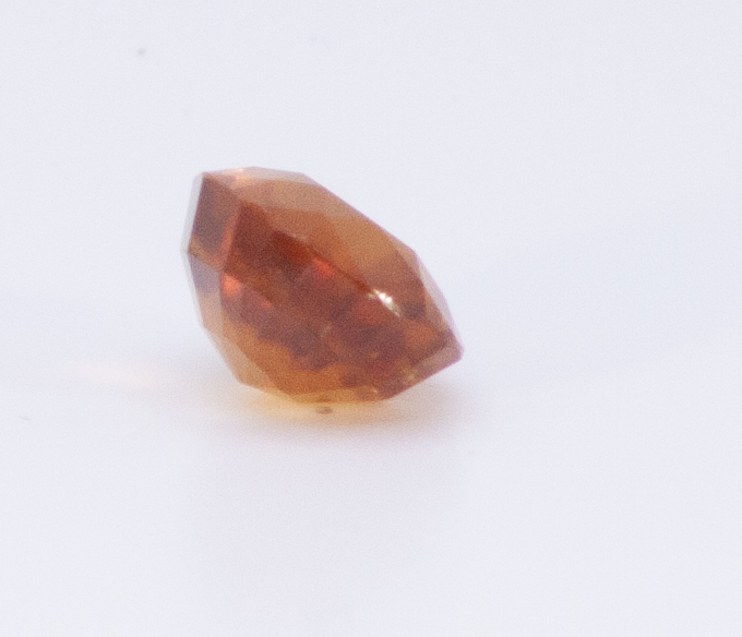 2.5ct Orange Citrine VVS1 Oval Shape (8.6x7.3x4.7 mm) Unheated gemstone from Sri Lanka