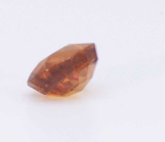 2.5ct Orange Citrine VVS1 Oval Shape (8.6x7.3x4.7 mm) Unheated gemstone from Sri Lanka