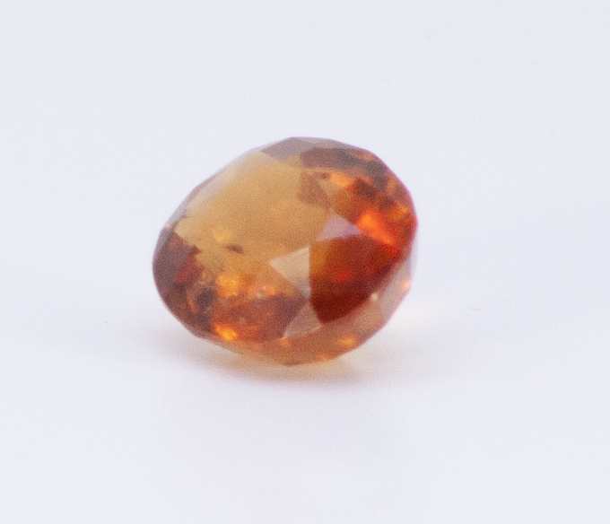 2.5ct Orange Citrine VVS1 Oval Shape (8.6x7.3x4.7 mm) Unheated gemstone from Sri Lanka