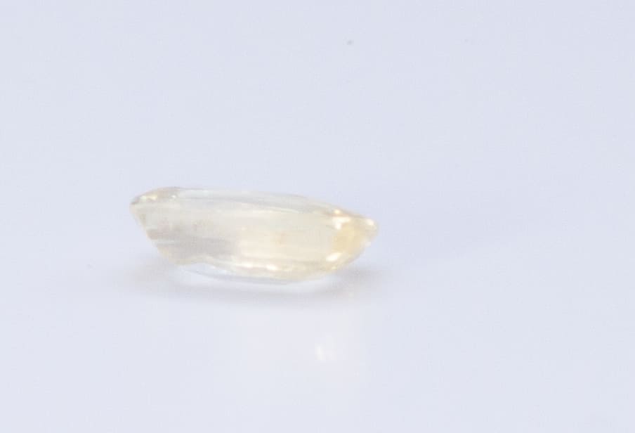 2ct Yellow Sapphire SI1 Princess Shape (8.7x6.4x3.2 mm) Unheated gemstone from Sri Lanka