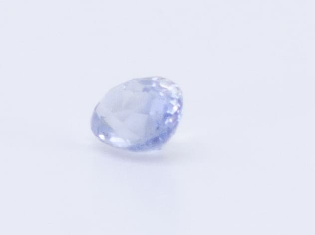 0ct Light Blue Sapphire VVS Oval Shape (6x4.5x3.2 mm) Unheated gemstone from Sri Lanka