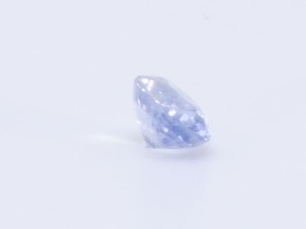 0ct Light Blue Sapphire VVS Oval Shape (6x4.5x3.2 mm) Unheated gemstone from Sri Lanka