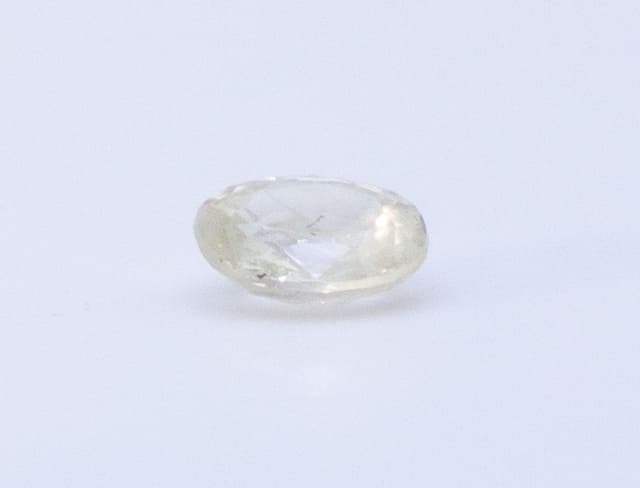 0.6ct Yellow Sapphire Feather Oval Shape (5.8x4.5x2.7 mm) Unheated gemstone from Sri Lanka