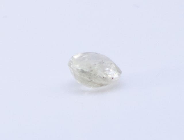 0.6ct Yellow Sapphire Feather Oval Shape (5.8x4.5x2.7 mm) Unheated gemstone from Sri Lanka