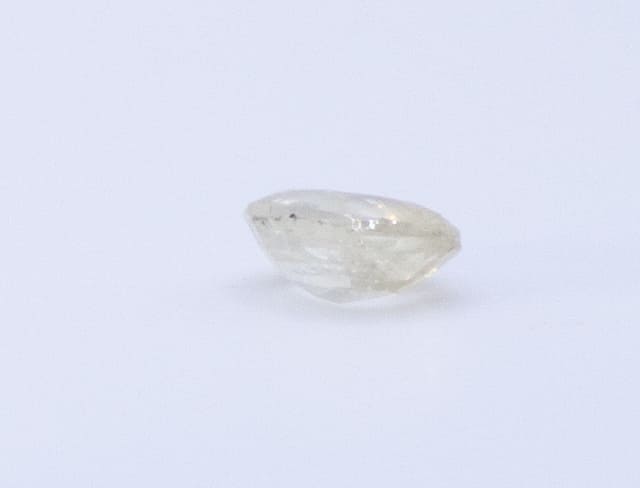 0.6ct Yellow Sapphire Feather Oval Shape (5.8x4.5x2.7 mm) Unheated gemstone from Sri Lanka