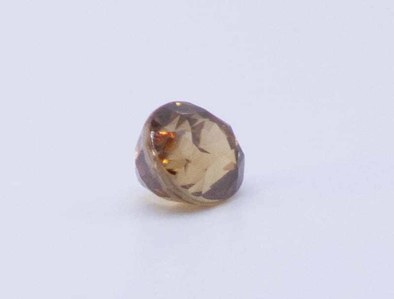 2ct Honey Chrysoberyl SI1 Oval Shape (7.2x5.7x4.8 mm) Unheated gemstone from Sri Lanka