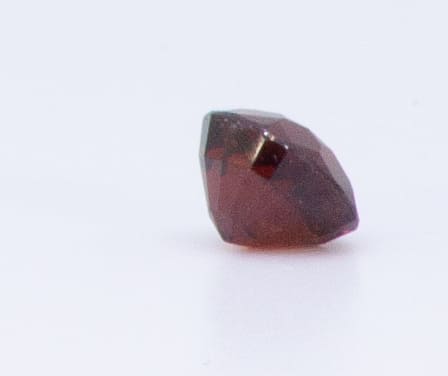 2.5ct Dark Orange Citrine VVS Oval Shape (7.6x7.3x5.3 mm) Unheated gemstone from Sri Lanka