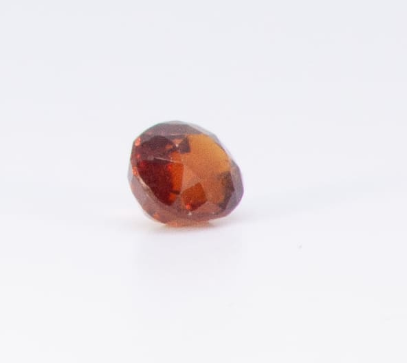 2.5ct Orange Citrine VVS Oval Shape (8.3x6.9x5 mm) Unheated gemstone from Sri Lanka