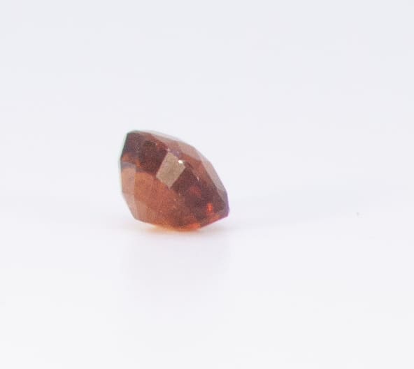 2.5ct Orange Citrine VVS Oval Shape (8.3x6.9x5 mm) Unheated gemstone from Sri Lanka