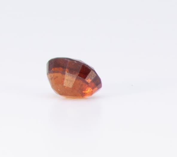 2.5ct Orange Citrine VVS Oval Shape (8.3x6.9x5 mm) Unheated gemstone from Sri Lanka