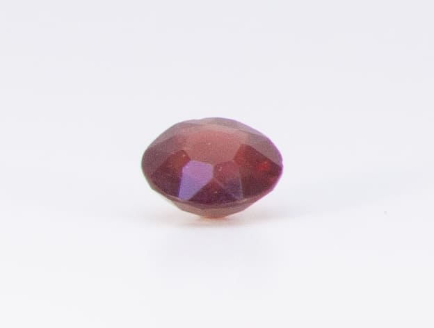 2.5ct Red Garnet VVS Round Shape (8.3x0x4.7 mm) Unheated gemstone from Sri Lanka