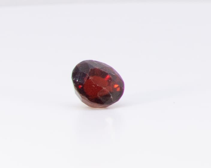 2.5ct Dark Orange Citrine VVS Oval Shape (7.6x7x5.6 mm) Unheated gemstone from Sri Lanka