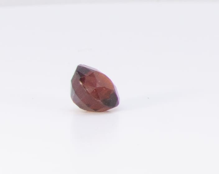 2.5ct Dark Orange Citrine VVS Oval Shape (7.6x7x5.6 mm) Unheated gemstone from Sri Lanka