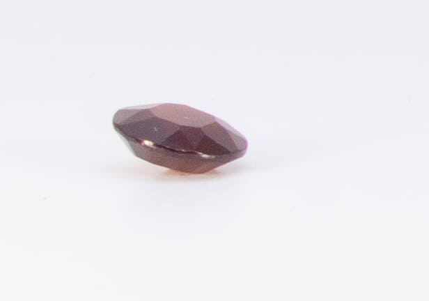 2ct Red Tourmaline VVS Round Shape (8.1x0x3.5 mm) Unheated gemstone from Sri Lanka