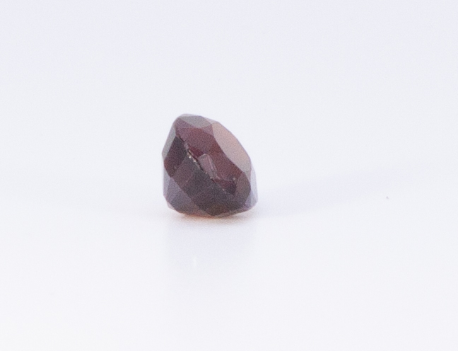 2.5ct Dark Orange Citrine VVS Oval Shape (8.5x6.9x5.2 mm) Unheated gemstone from Sri Lanka