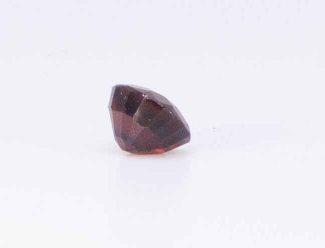 2.5ct Dark Orange Citrine VVS Oval Shape (8.5x6.9x5.2 mm) Unheated gemstone from Sri Lanka