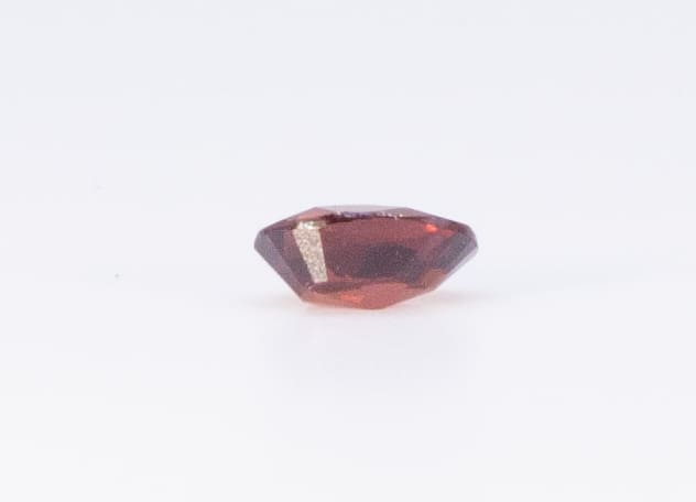 1.5ct Deep Pink Tourmaline VVS1 Oval Shape (8.4x6.5x3.7 mm) Unheated gemstone from Sri Lanka