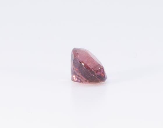 1.5ct Pink Tourmaline VVS Oval Shape (7.1x6.2x4.8 mm) Unheated gemstone from Sri Lanka