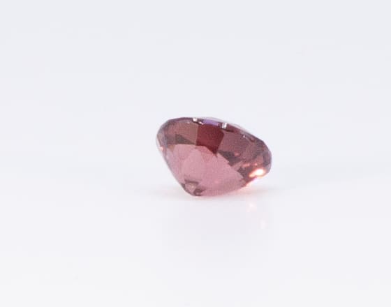 1.5ct Pink Tourmaline VVS Oval Shape (7.1x6.2x4.8 mm) Unheated gemstone from Sri Lanka