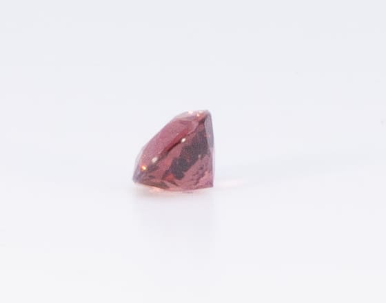 1.5ct Pink Tourmaline VVS Oval Shape (7.1x6.2x4.8 mm) Unheated gemstone from Sri Lanka