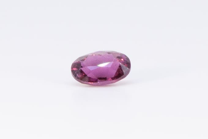 1.5ct Pink Tourmaline VVS Oval Shape (8.2x6.1x4.2 mm) Unheated gemstone from Sri Lanka