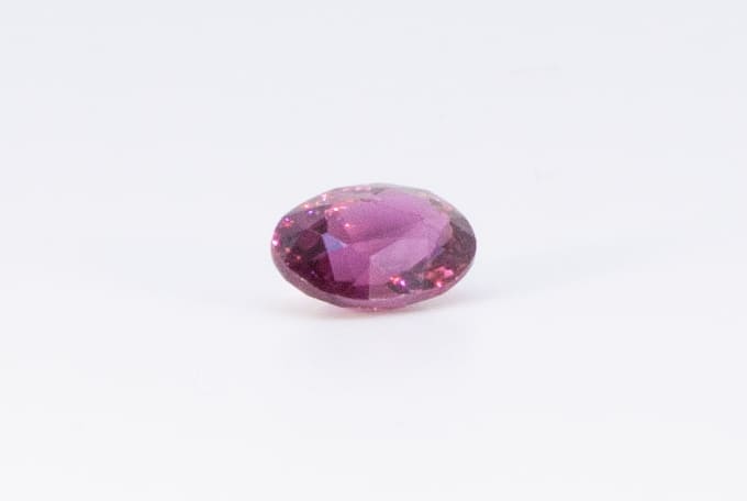 1.5ct Pink Tourmaline VVS Oval Shape (8.2x6.1x4.2 mm) Unheated gemstone from Sri Lanka