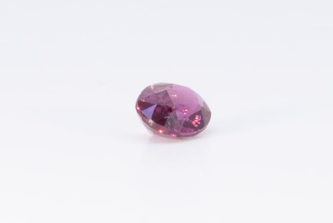 1.5ct Pink Tourmaline VVS Oval Shape (8.2x6.1x4.2 mm) Unheated gemstone from Sri Lanka