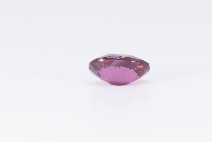 1.5ct Pink Tourmaline VVS Oval Shape (8.2x6.1x4.2 mm) Unheated gemstone from Sri Lanka