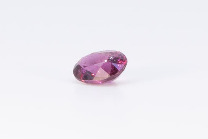 1.5ct Pink Tourmaline VVS Oval Shape (8.2x6.1x4.2 mm) Unheated gemstone from Sri Lanka