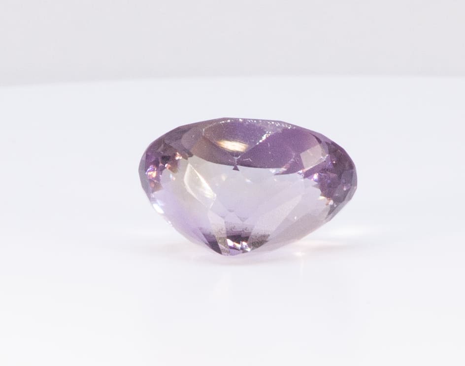 16ct Purple Amethyst VVS Oval Shape (18.6x13x11.7 mm) Unheated gemstone from Sri Lanka