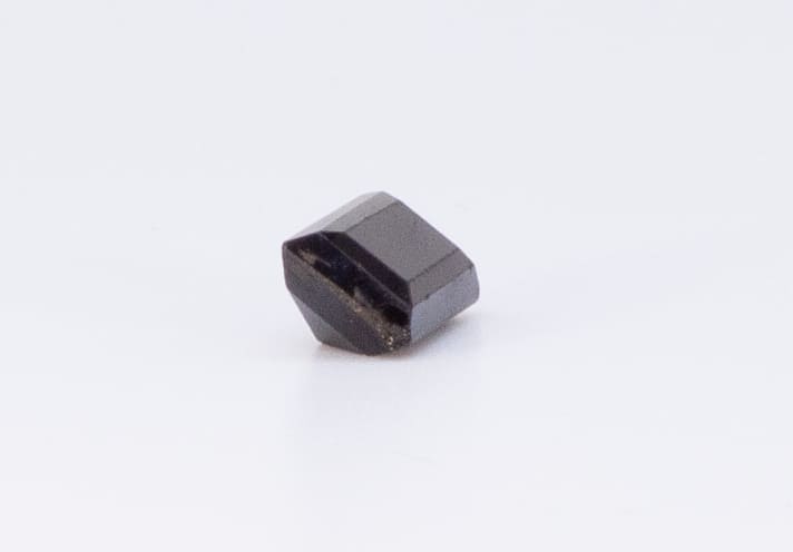 2.5ct Dark Brown Quartz SI1 Emerald Shape (9.8x5.9x4.6 mm) Unheated gemstone from Sri Lanka