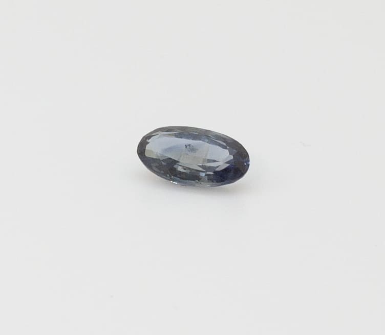 0.5ct Dodger Blue Sapphire VVS1 Oval Shape (7.6x4.1x2.8 mm) Unheated gemstone from Sri Lanka