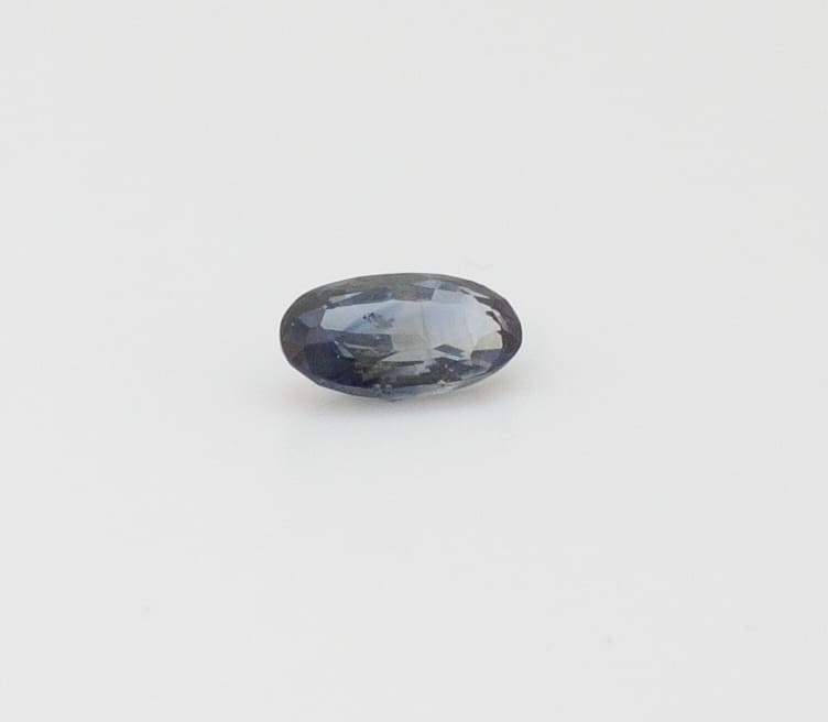 0.5ct Dodger Blue Sapphire VVS1 Oval Shape (7.6x4.1x2.8 mm) Unheated gemstone from Sri Lanka