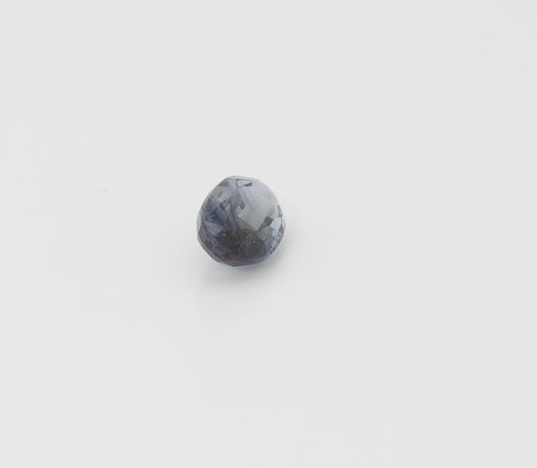 0.5ct Dodger Blue Sapphire VVS1 Oval Shape (7.6x4.1x2.8 mm) Unheated gemstone from Sri Lanka