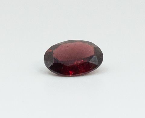 3.7ct Red Tourmaline VVS Oval Shape (11.2x8.6x4.3 mm) Unheated gemstone from Sri Lanka